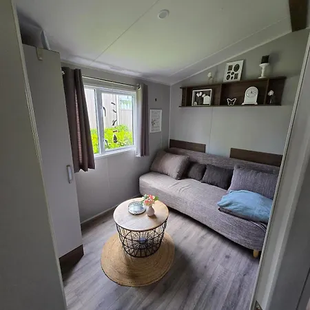 Seaside Chalet *