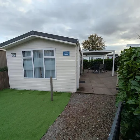 Seaside Chalet *